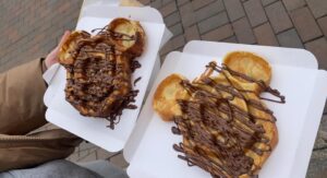 Mickey Waffles Nutella Disneyland Paris