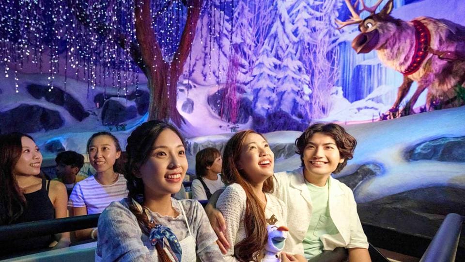 Frozen Ride Disneyland Paris (2026): Is It Worth It?